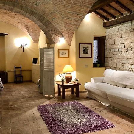 Da Patou Apartment Todi Luaran gambar
