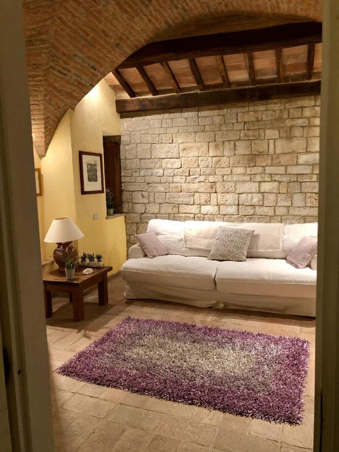 Da Patou Apartment Todi Luaran gambar